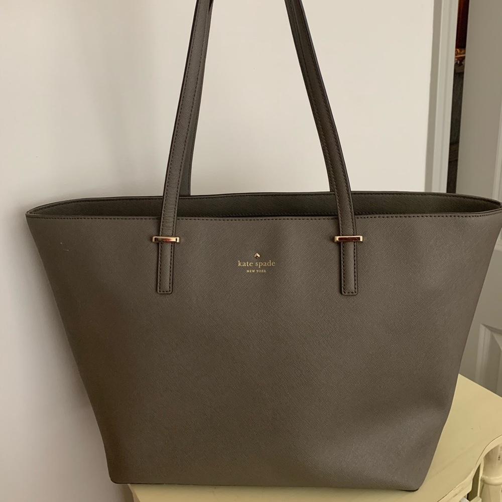 Kate spade saffiano leather tote bag